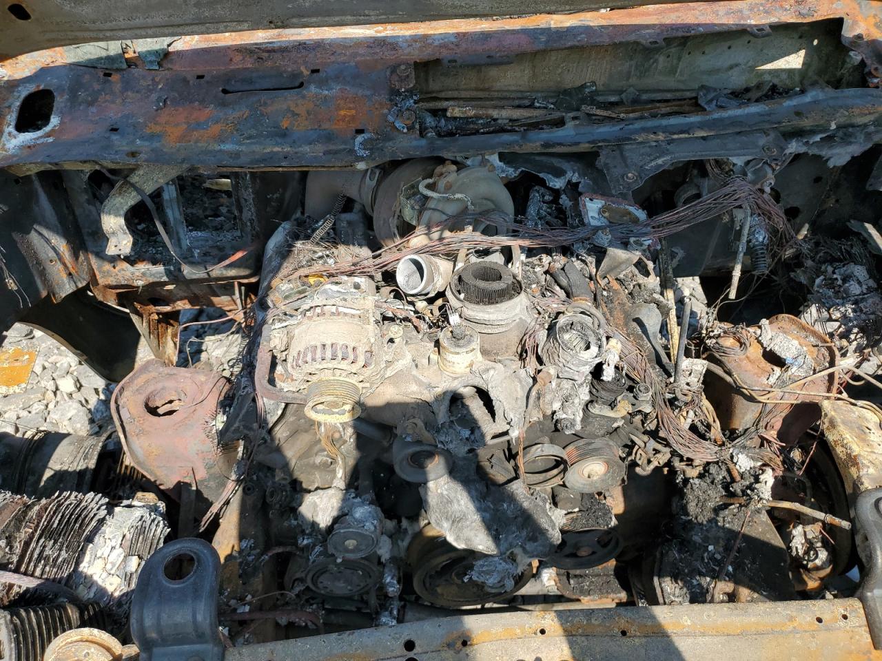 2005 Ford F250 - Image 11