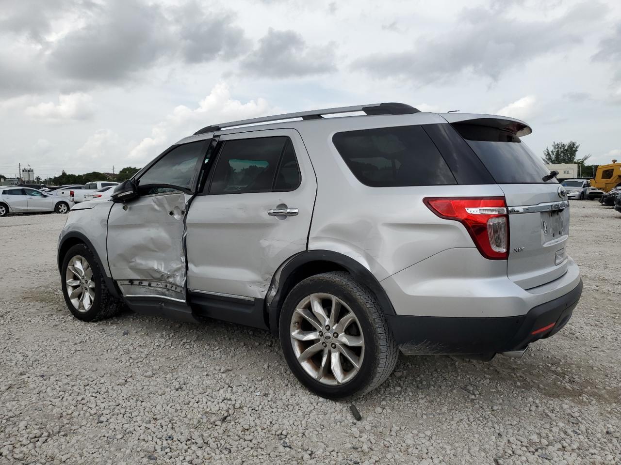 1FM5K7D86DGC18736 2013 Ford Explorer Xlt