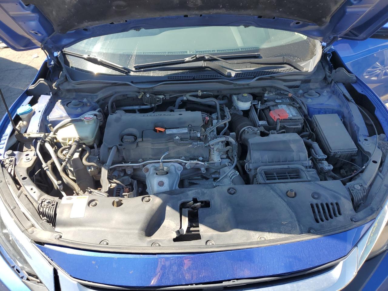 19XFC2F58JE017864 2018 Honda Civic Lx