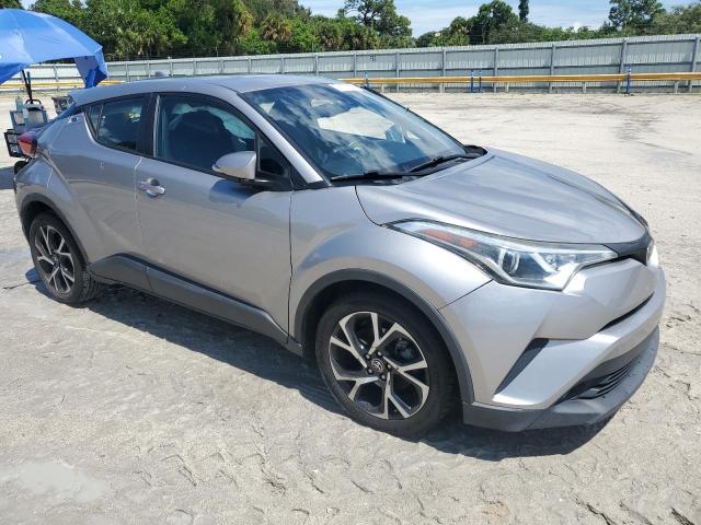  TOYOTA C-HR 2018 Srebrny