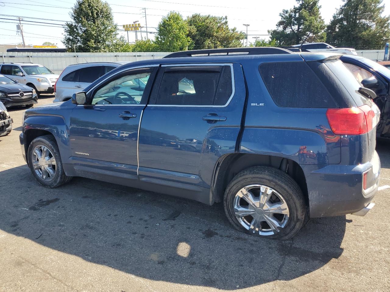 2017 GMC Terrain - Image 2