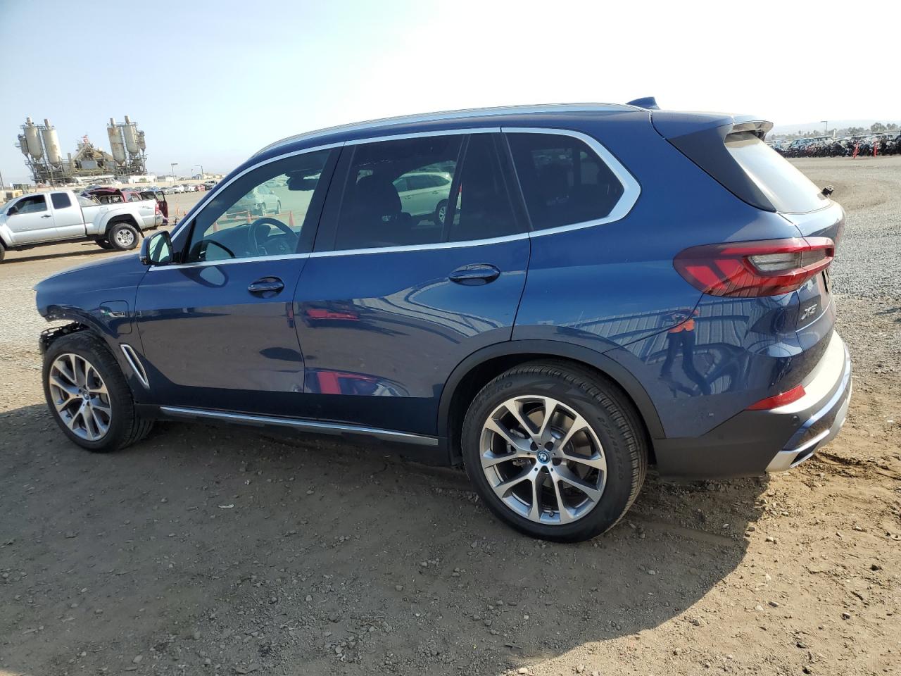 5UXTA6C01N9M95397 2022 BMW X5 - Image 2