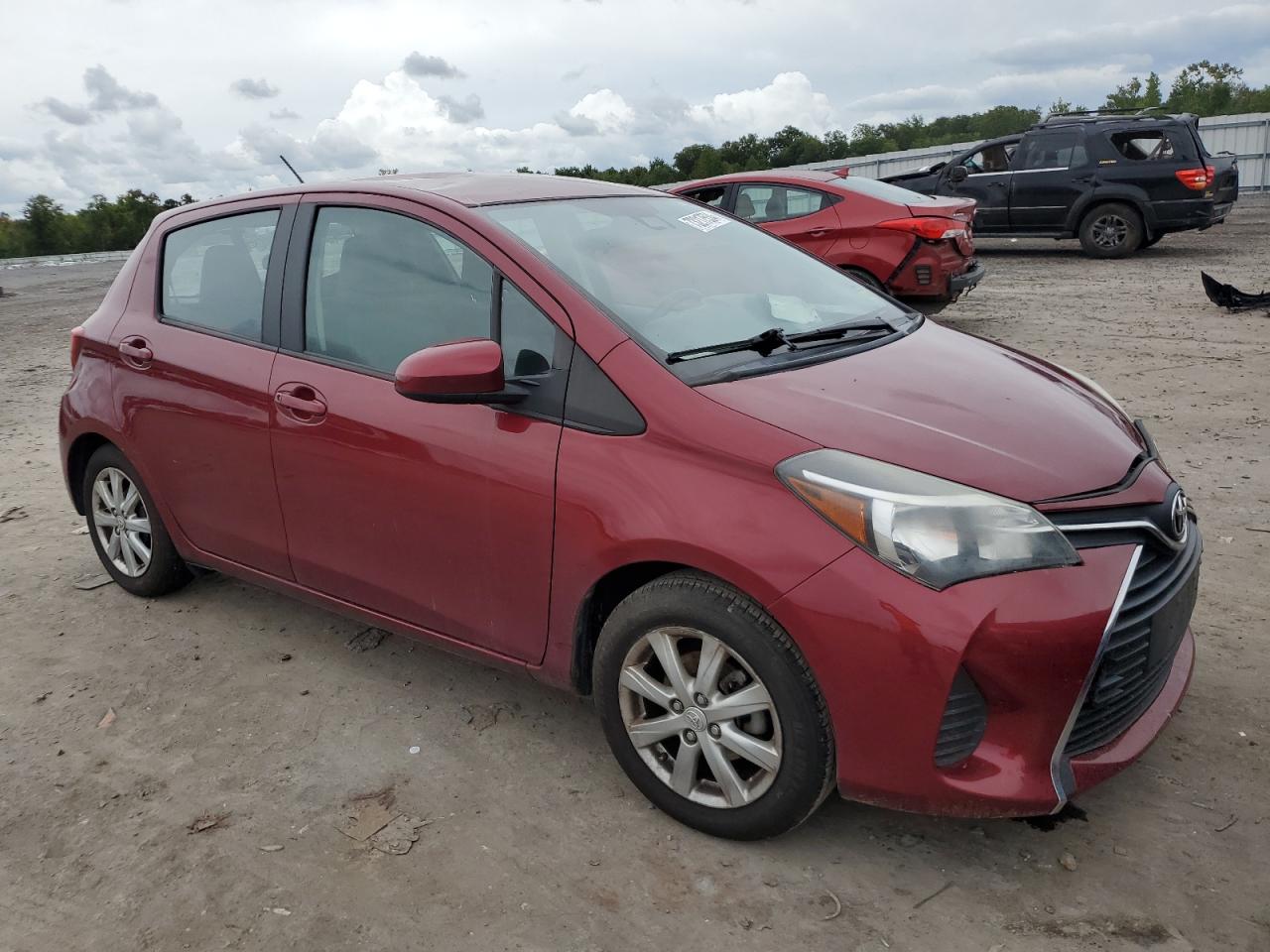 VIN VNKKTUD32HA083407 2017 TOYOTA YARIS no.4