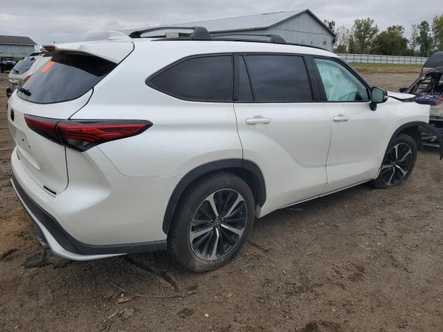  TOYOTA HIGHLANDER 2021 Biały