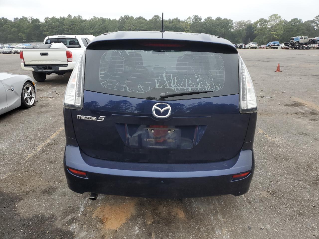 2009 Mazda 5 - Image 6