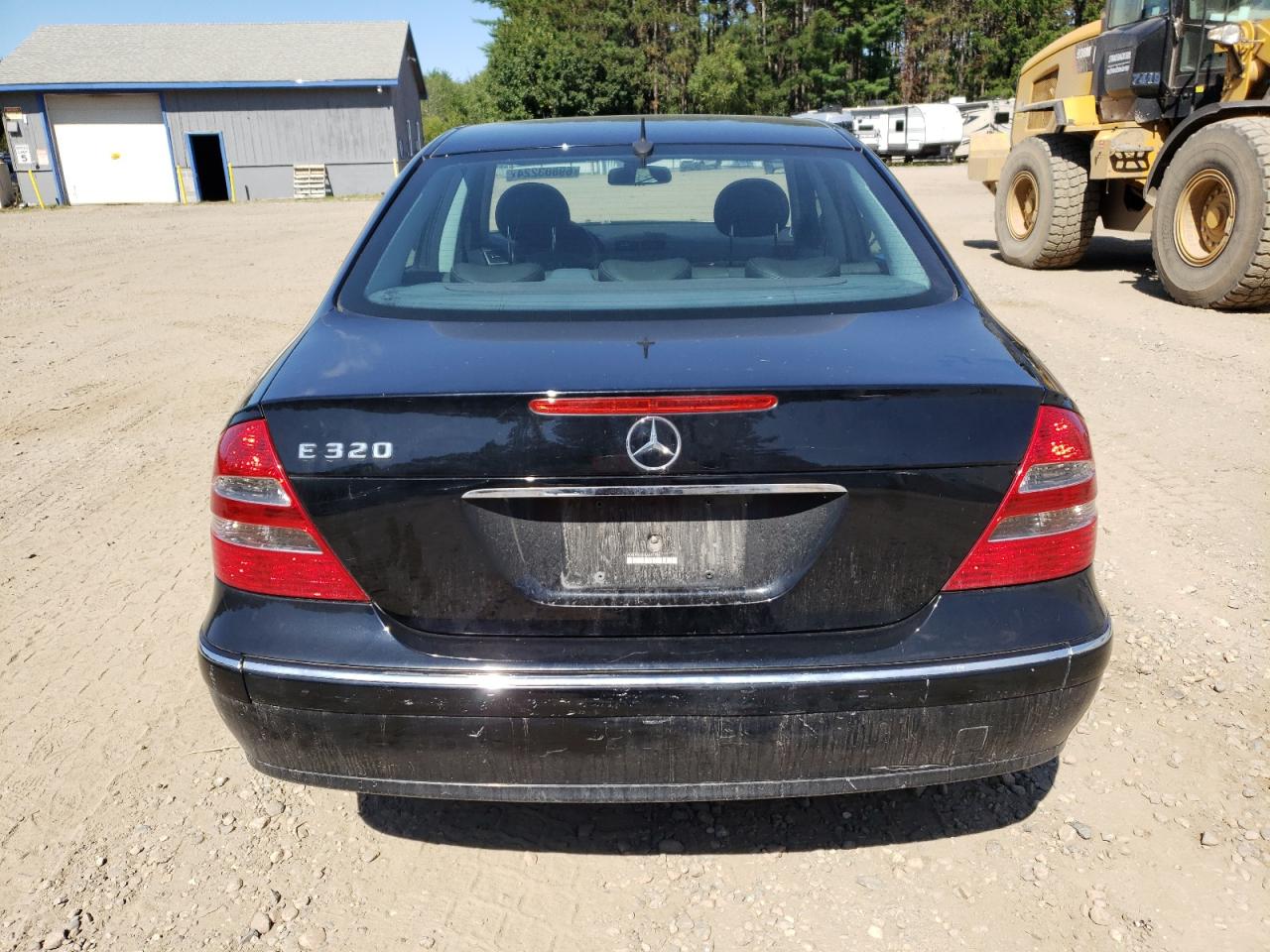 WDBUF65J55A641794 2005 Mercedes-Benz E 320