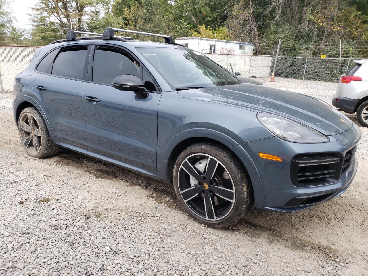 2019 Porsche Cayenne - Image 4