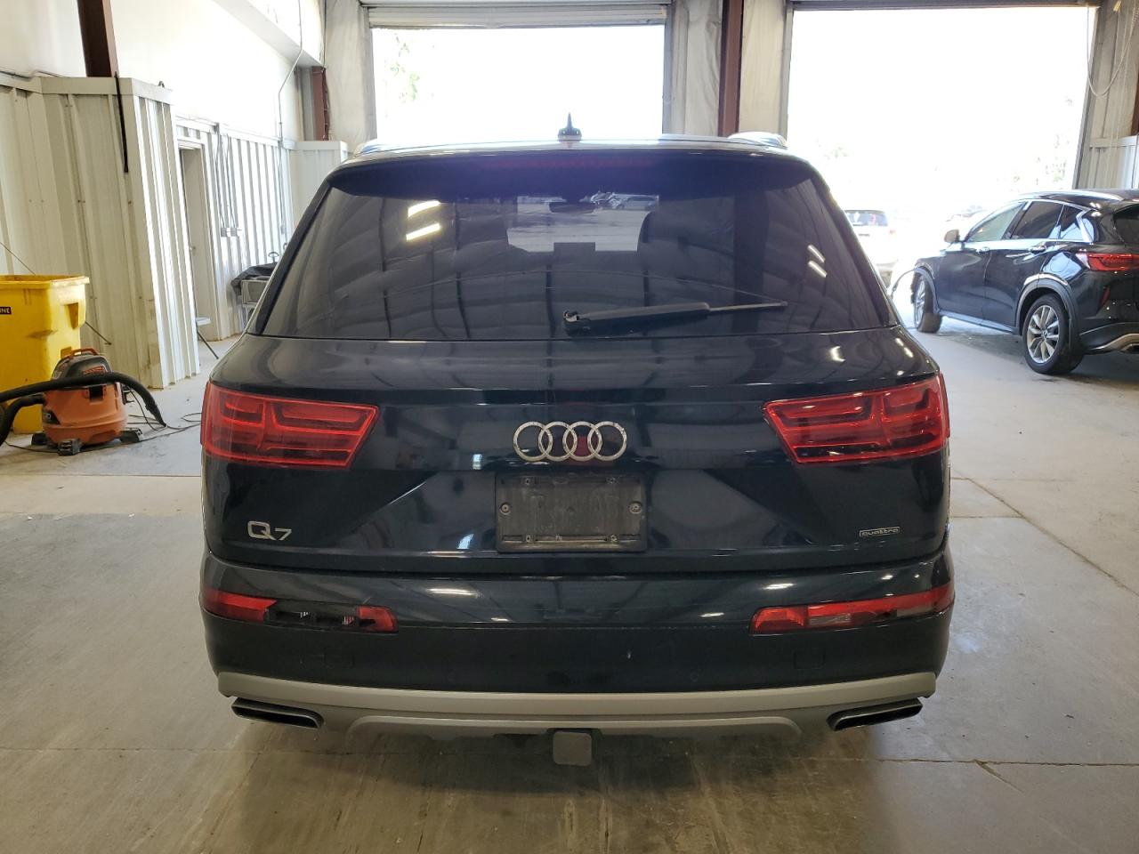 2017 Audi Q7 Premium Plus VIN: WA1LHAF70HD055367 Lot: 69864634