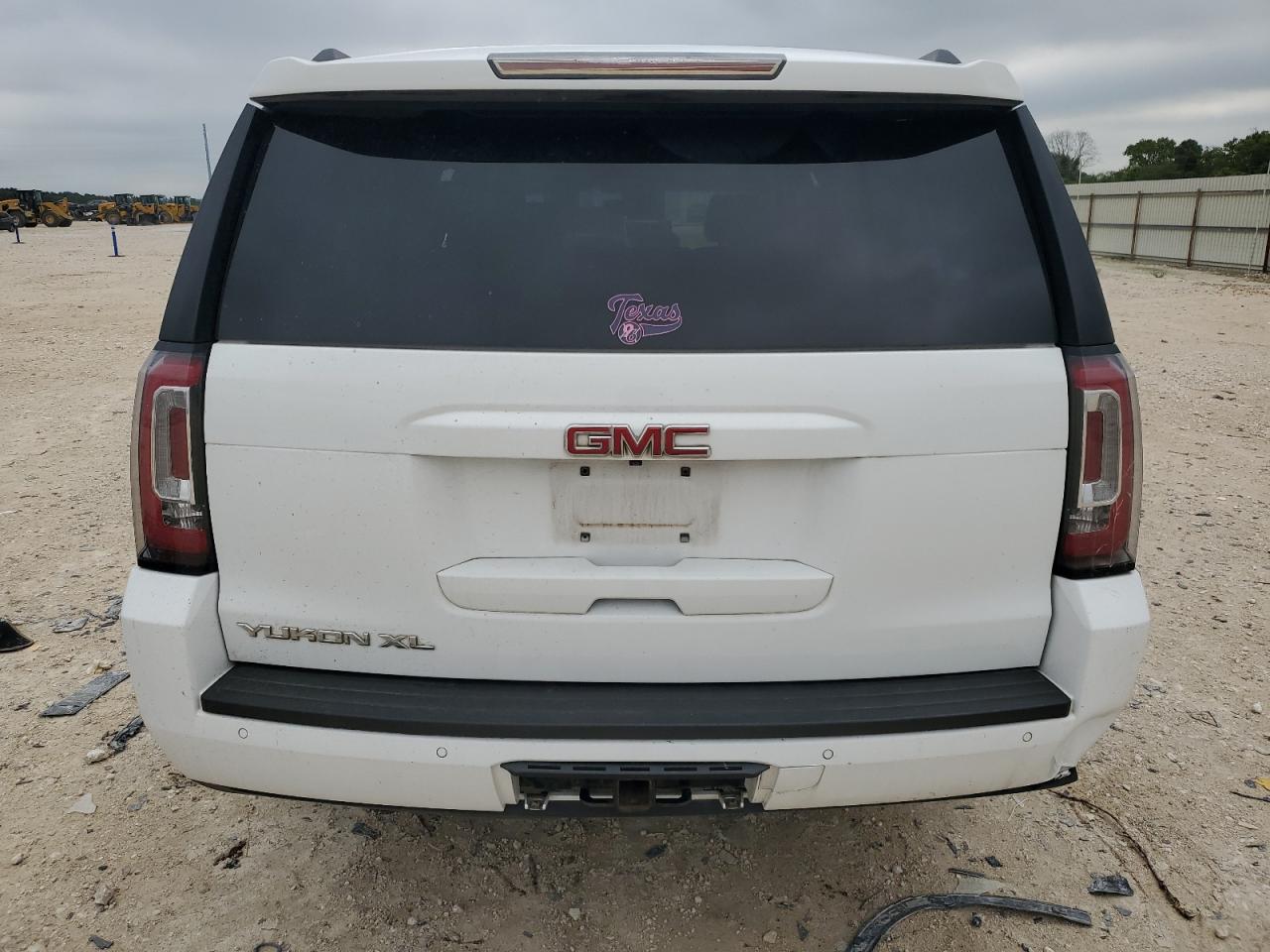 1GKS1GKC0JR340515 2018 GMC Yukon Xl C1500 Slt