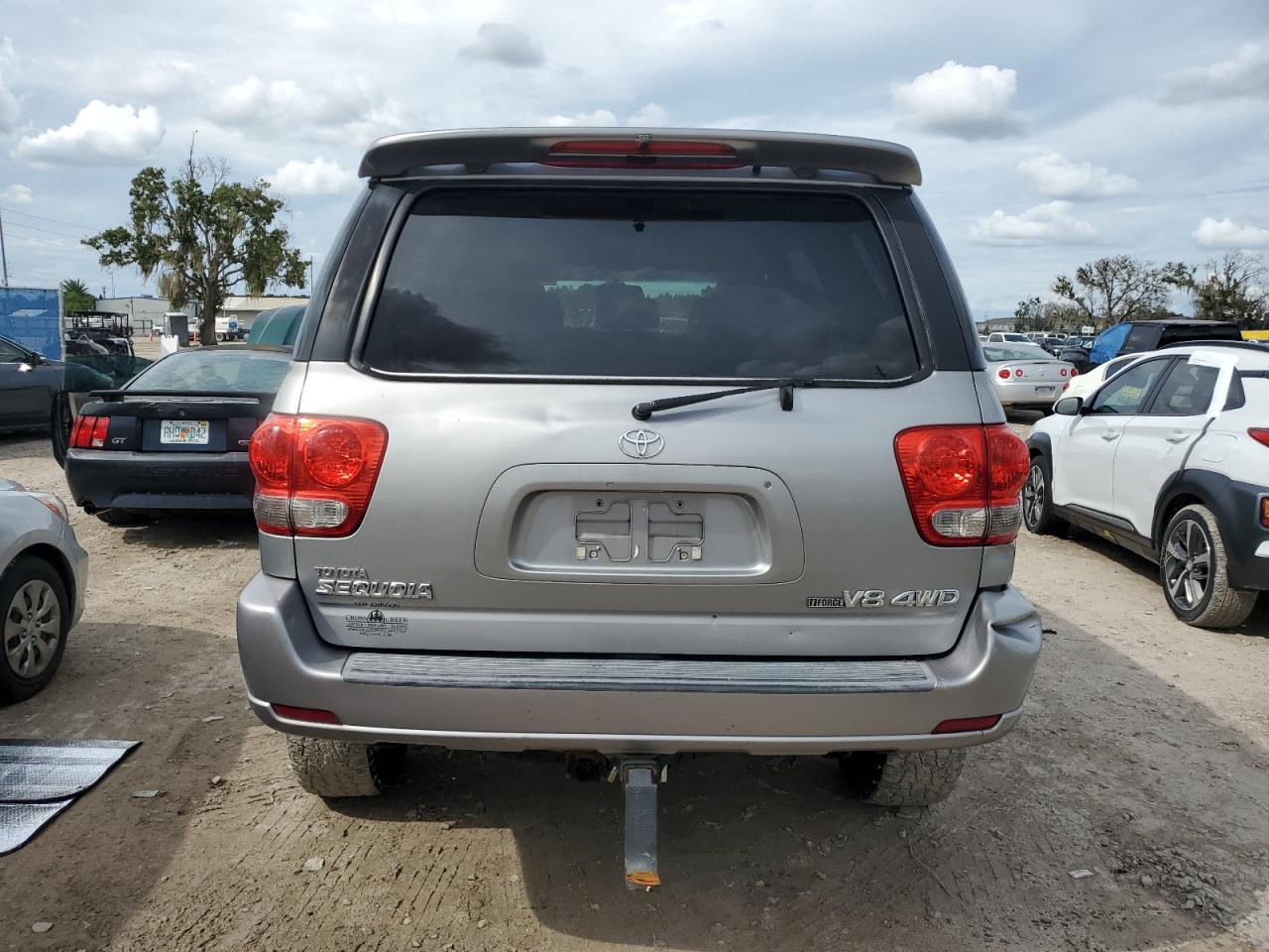 2005 Toyota Sequoia Sr5 VIN: 5TDBT44A85S240900 Lot: 70716494