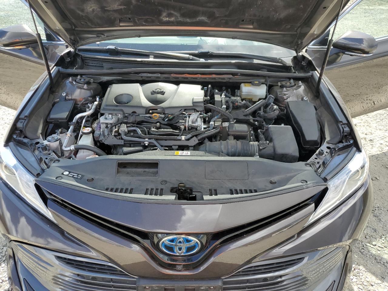 4T1B21HK0JU009236 2018 Toyota Camry Hybrid