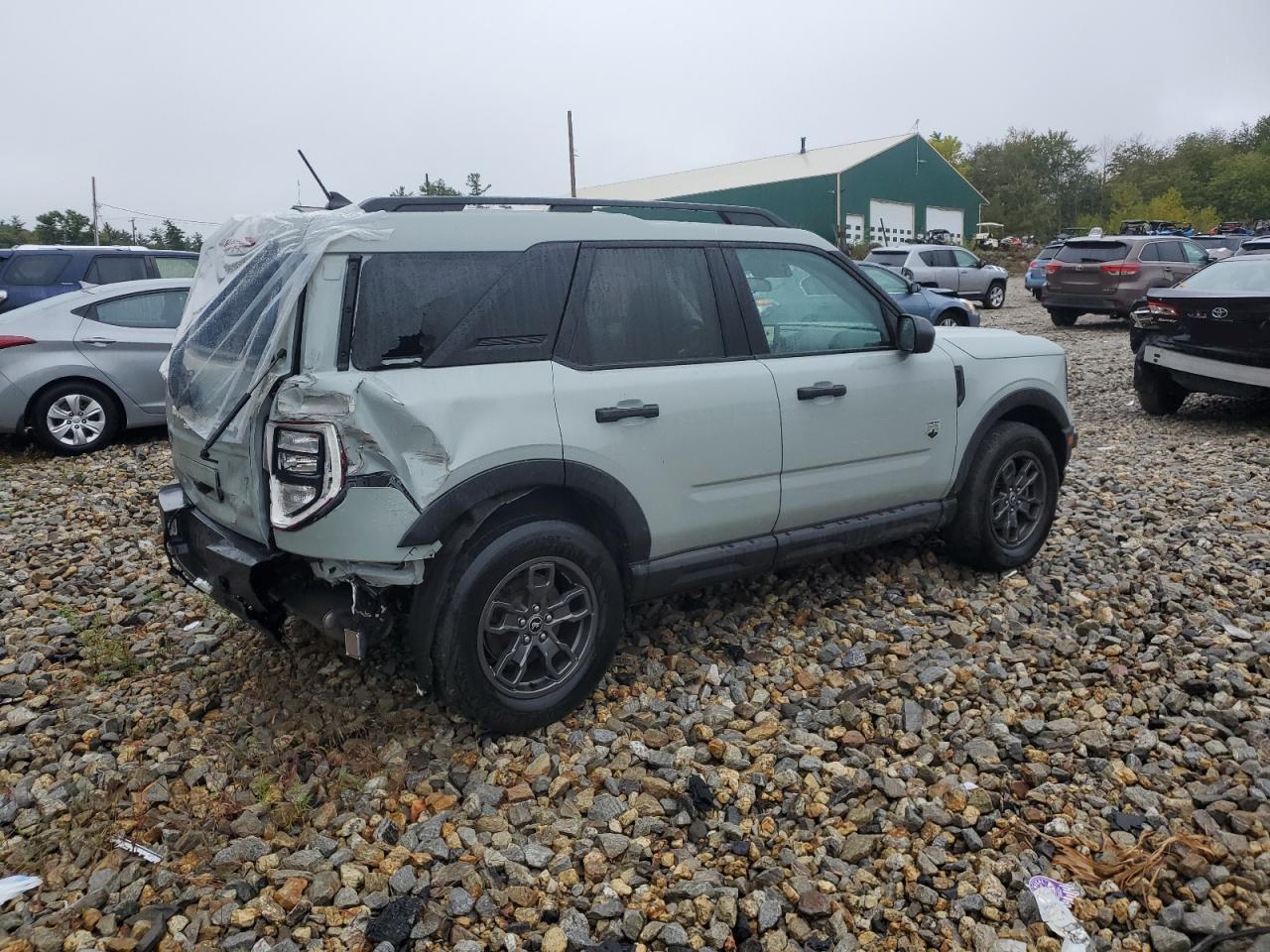 2023 Ford Bronco - Image 3
