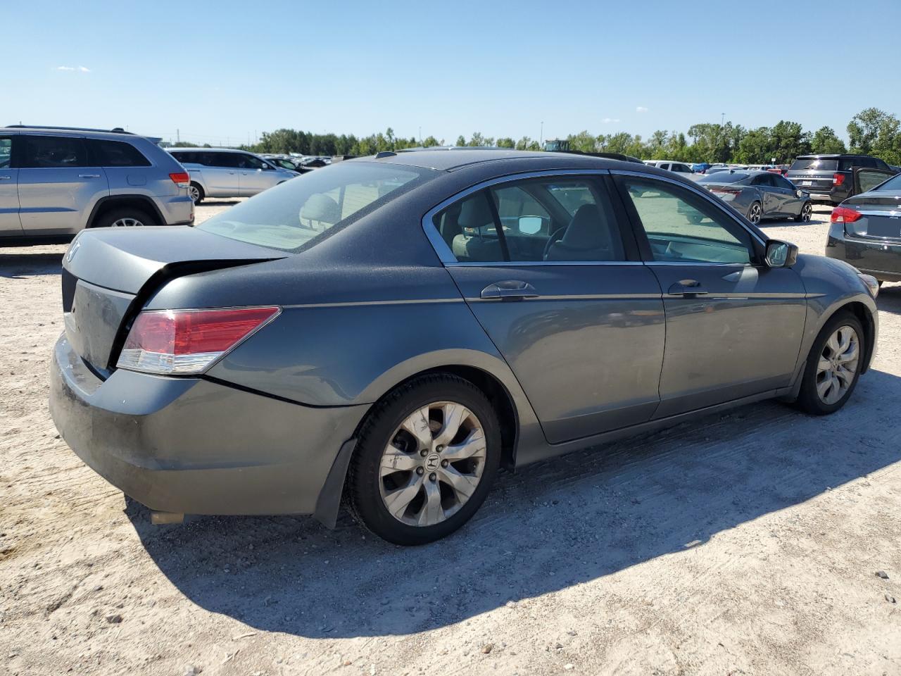 2010 Honda Accord - Image 3