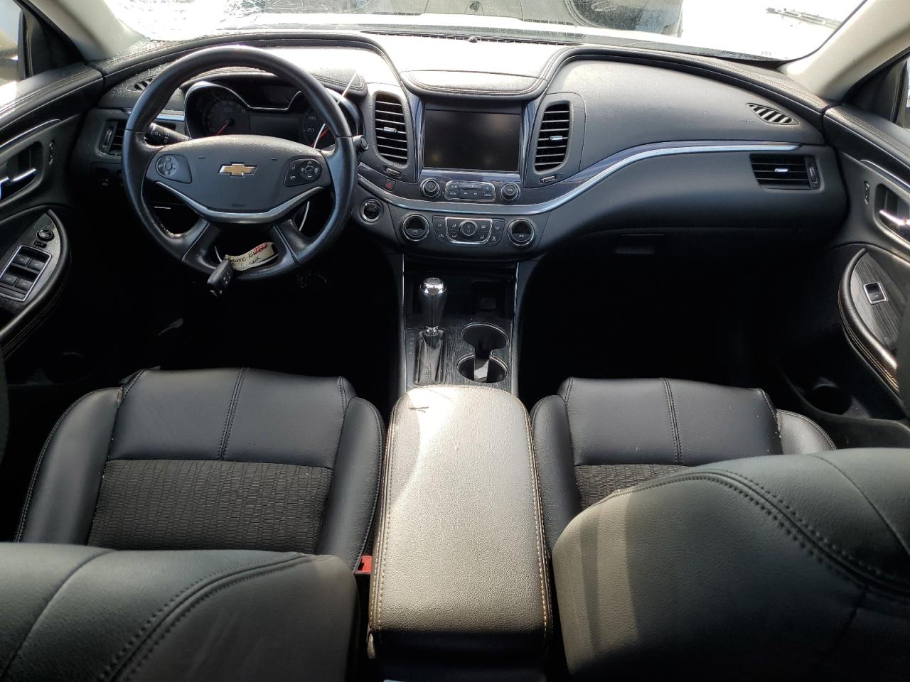 1G11Z5SA2KU142108 2019 Chevrolet Impala Lt