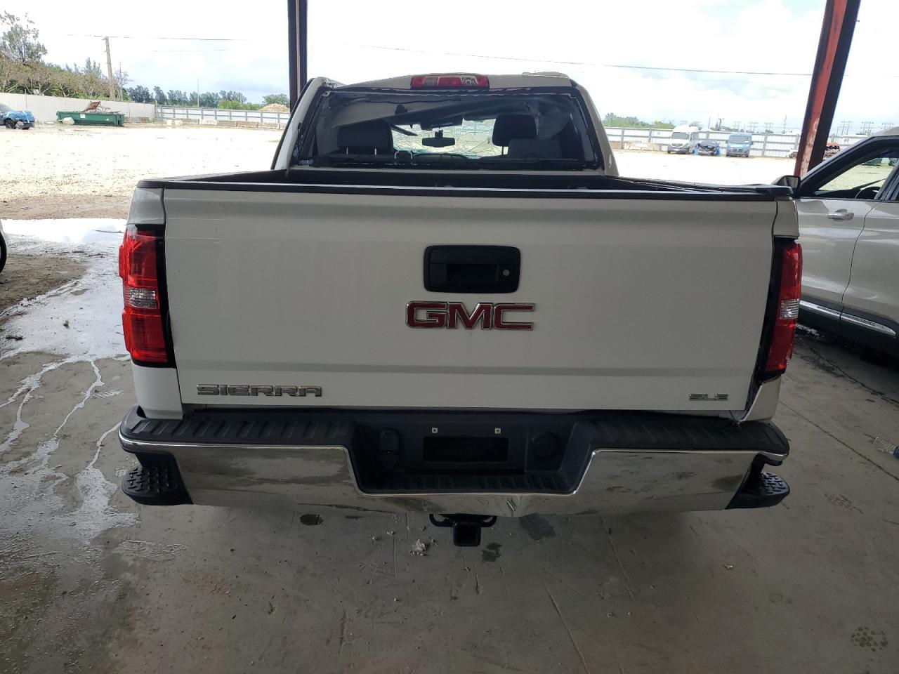 3GTP1MEH2JG261600 2018 GMC Sierra C1500 Sle