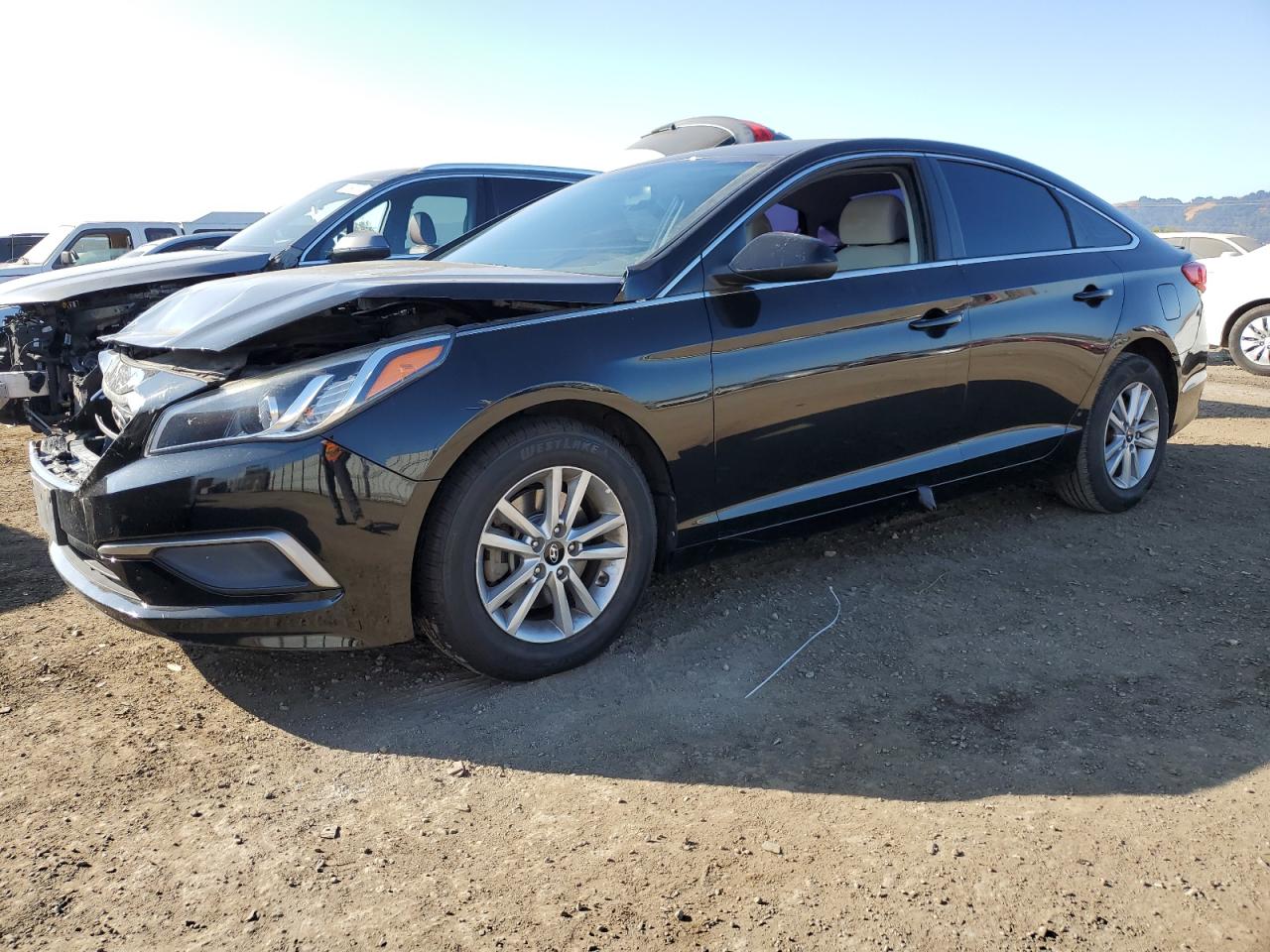 5NPE24AFXGH364496 2016 HYUNDAI SONATA - Image 1