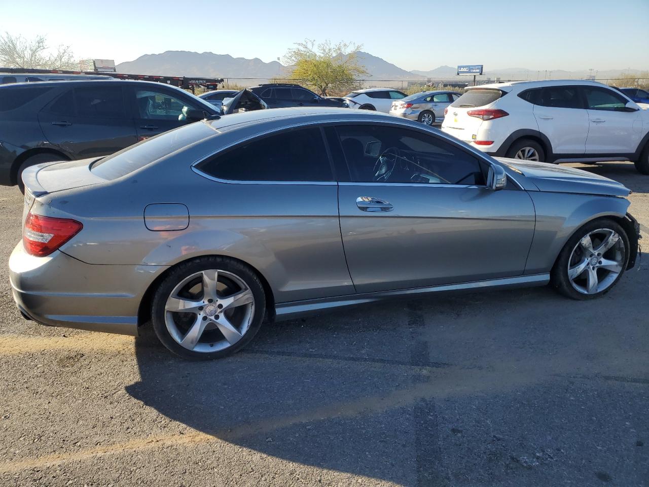 VIN WDDGJ8JBXFG442509 2015 MERCEDES-BENZ C-CLASS no.3