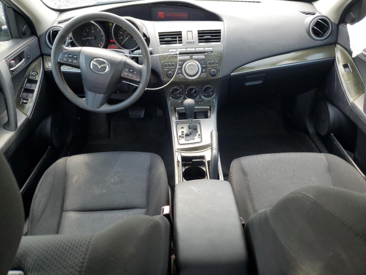 JM1BL1VG3B1365734 2011 Mazda 3 I