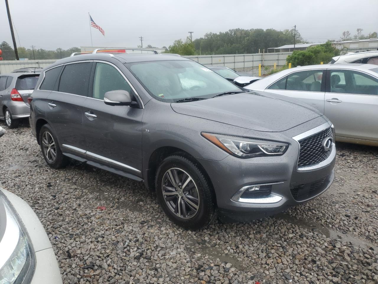 VIN 5N1DL0MM4HC549700 2017 INFINITI QX60 no.4