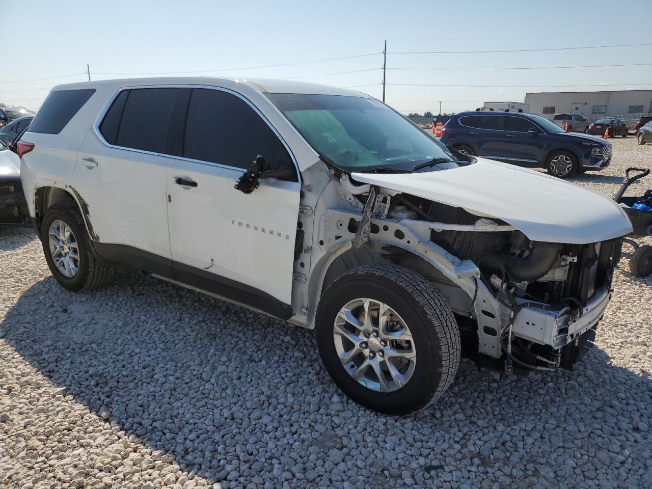 VIN 1GNERFKW1MJ143563 2021 CHEVROLET TRAVERSE no.4