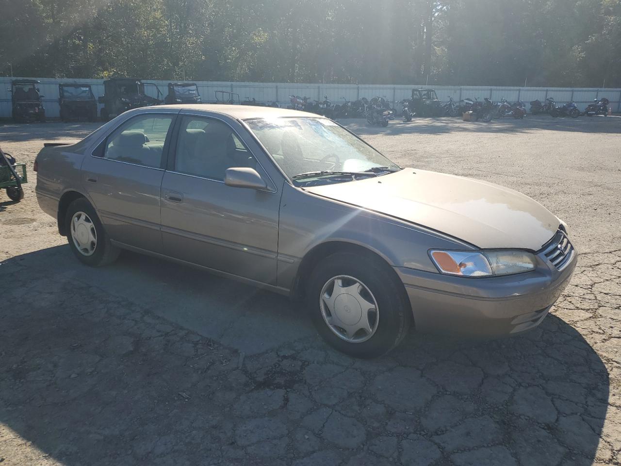 1999 Toyota Camry Ce VIN: 4T1BG22K1XU525713 Lot: 73239064