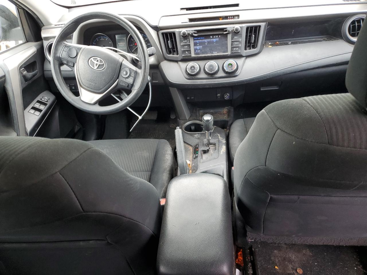 2T3BFREVXHW670338 2017 Toyota Rav4 Le