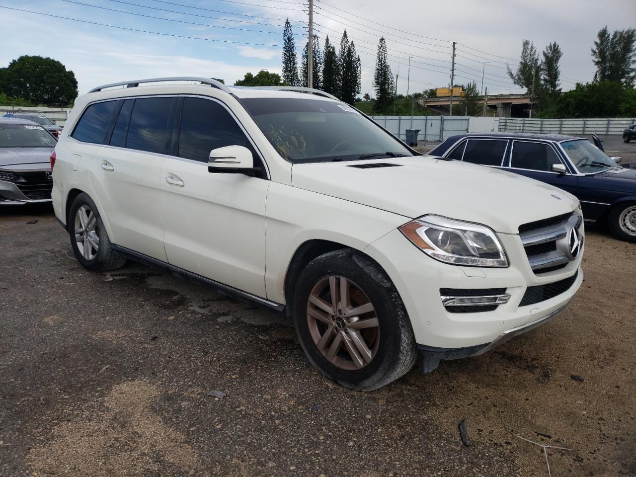 VIN 4JGDF7CE7DA181111 2013 MERCEDES-BENZ GL-CLASS no.4