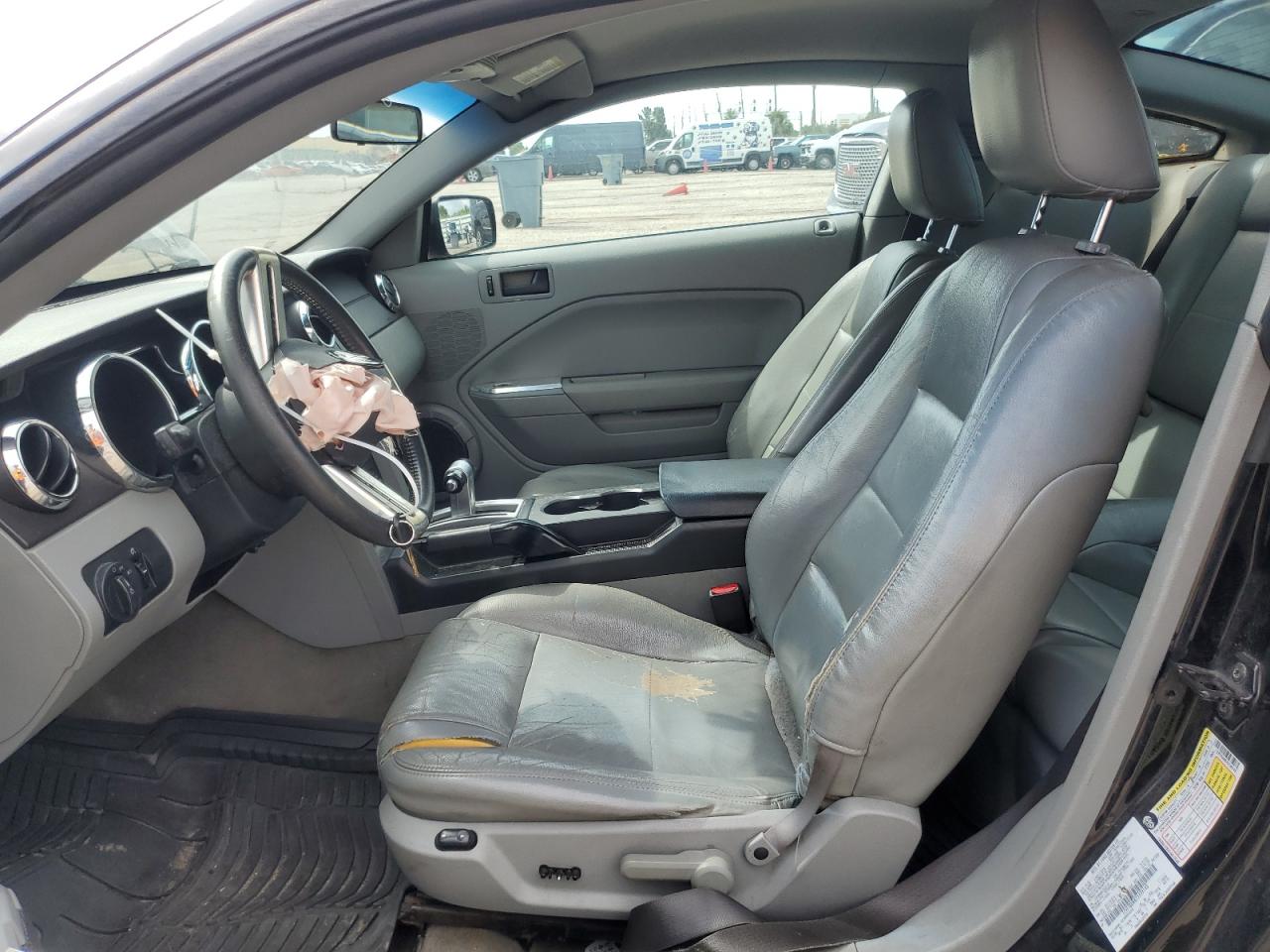 2007 Ford Mustang - Image 7