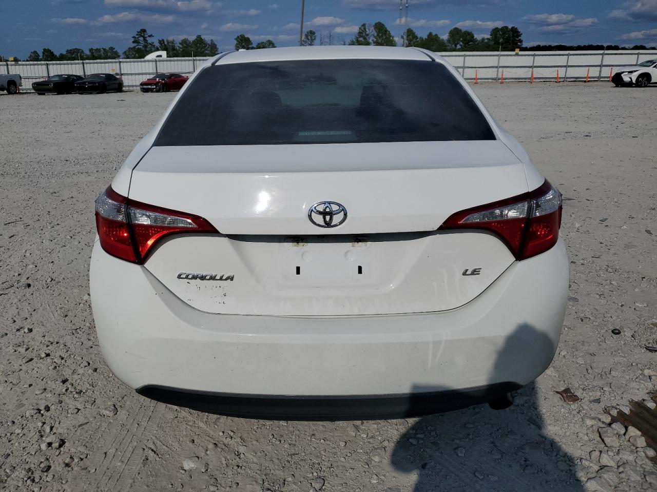 2016 Toyota Corolla L VIN: 5YFBURHE3GP521392 Lot: 70742294