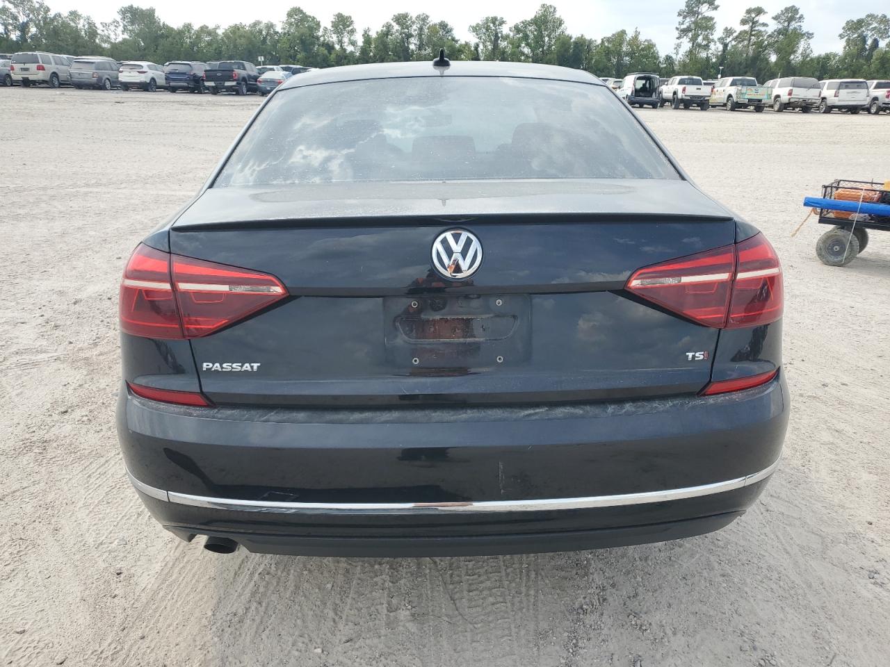 2019 Volkswagen Passat Wolfsburg VIN: 1VWLA7A37KC005738 Lot: 72619604