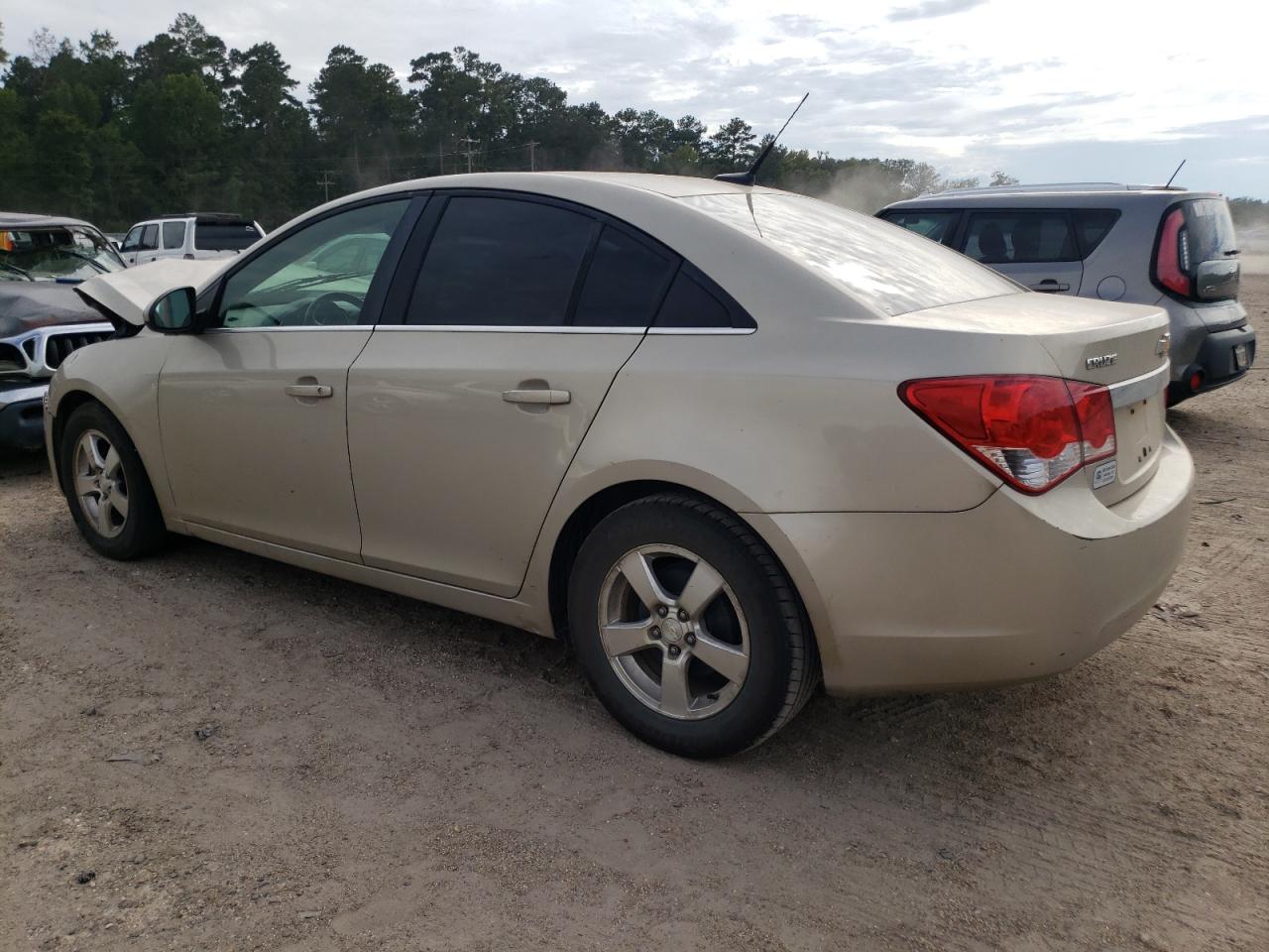 2012 Chevrolet Cruze - Image 2