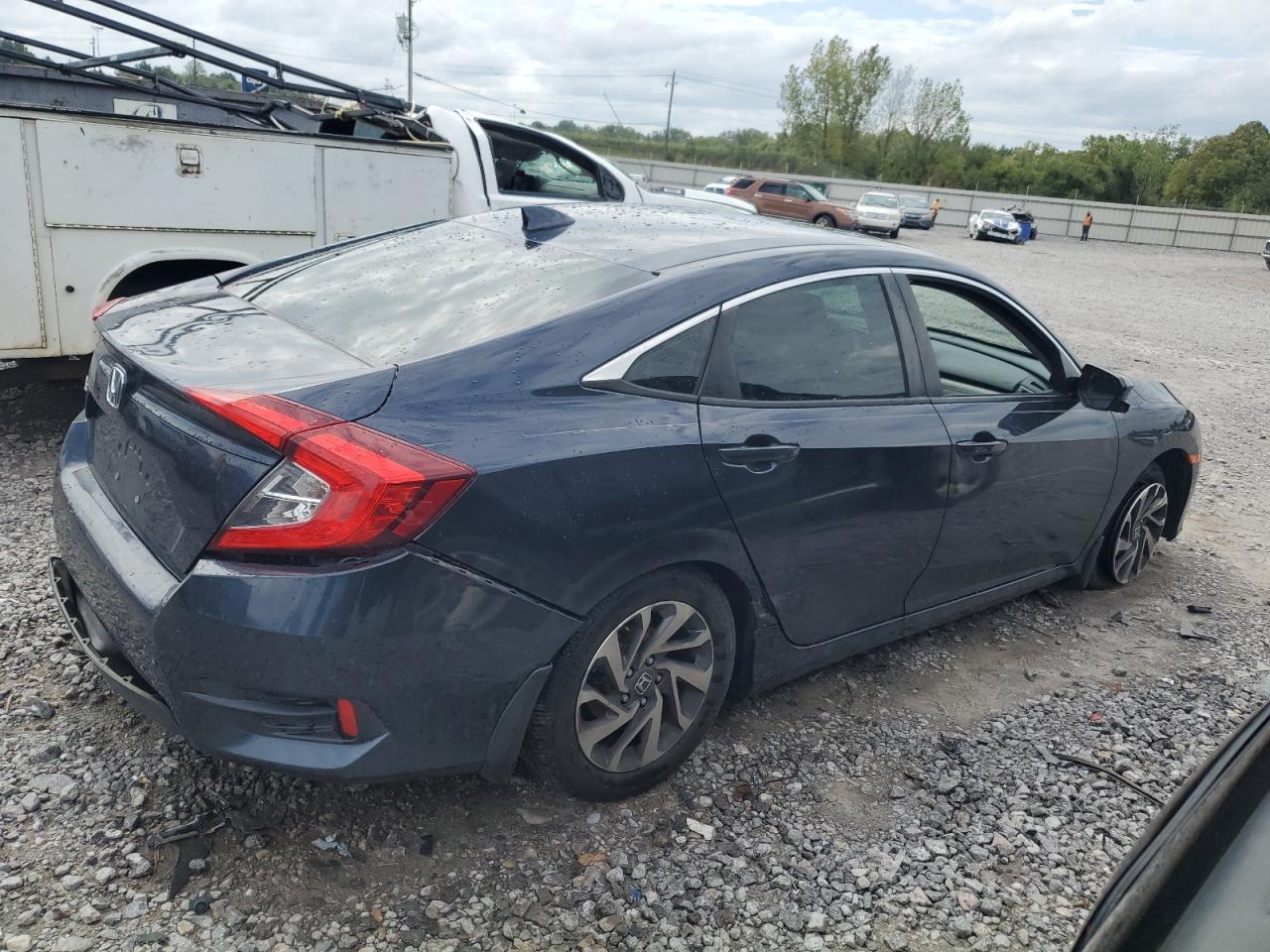 2018 Honda Civic Ex VIN: 19XFC2F72JE029686 Lot: 71608214