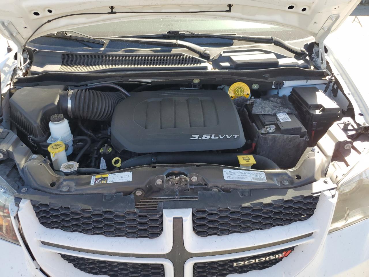 2018 Dodge Caravan - Image 12