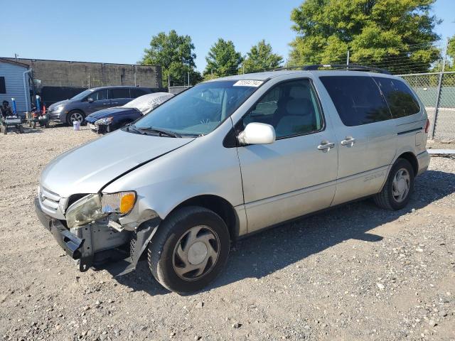 2003 Toyota Sienna Le