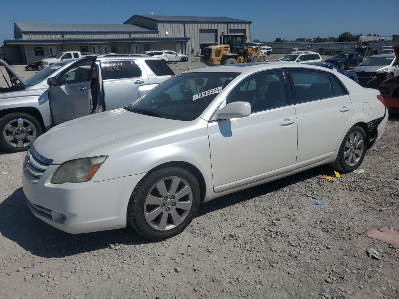 2006 Toyota Avalon - Image 1