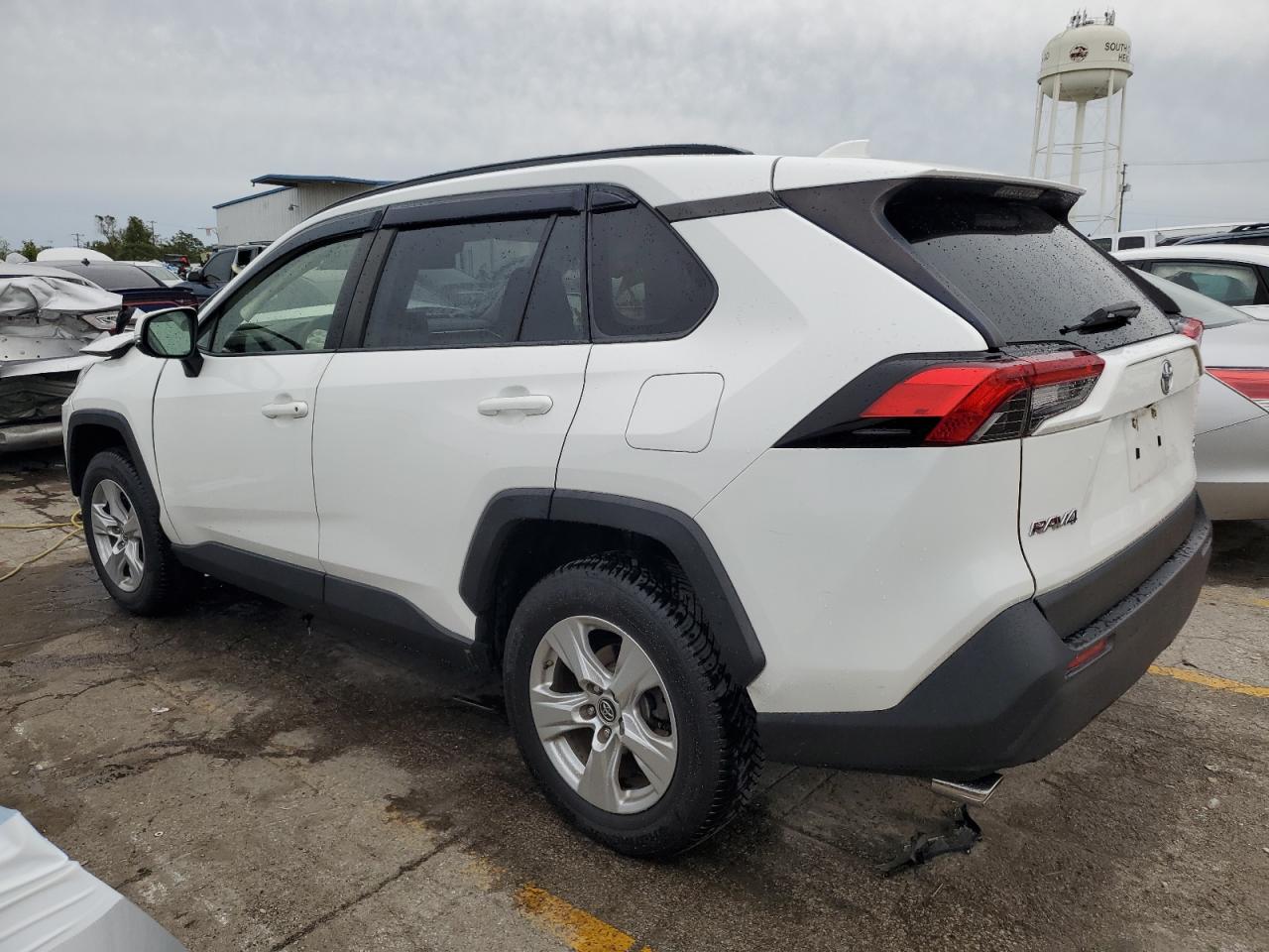 JTMW1RFV0KJ004951 2019 TOYOTA RAV 4 - Image 2