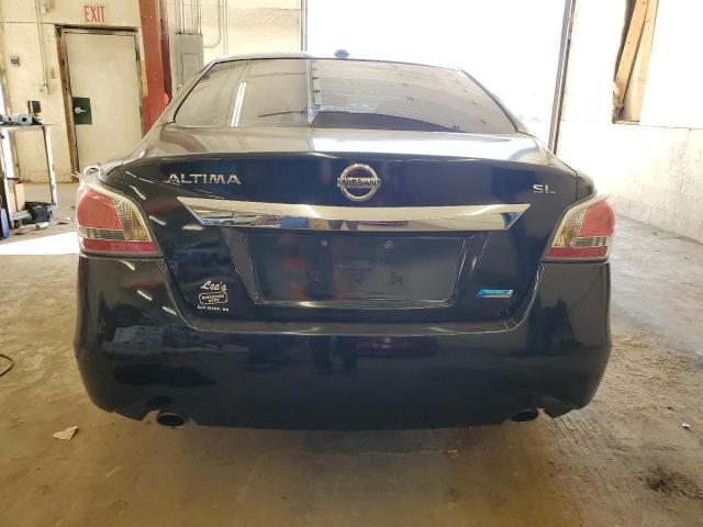 Sedans NISSAN ALTIMA 2014 Czarny