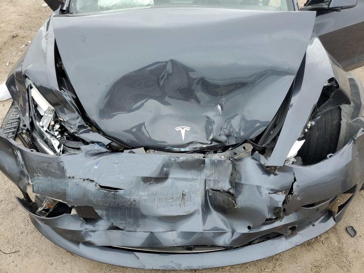 5YJ3E1EA7JF077487 2018 Tesla Model 3