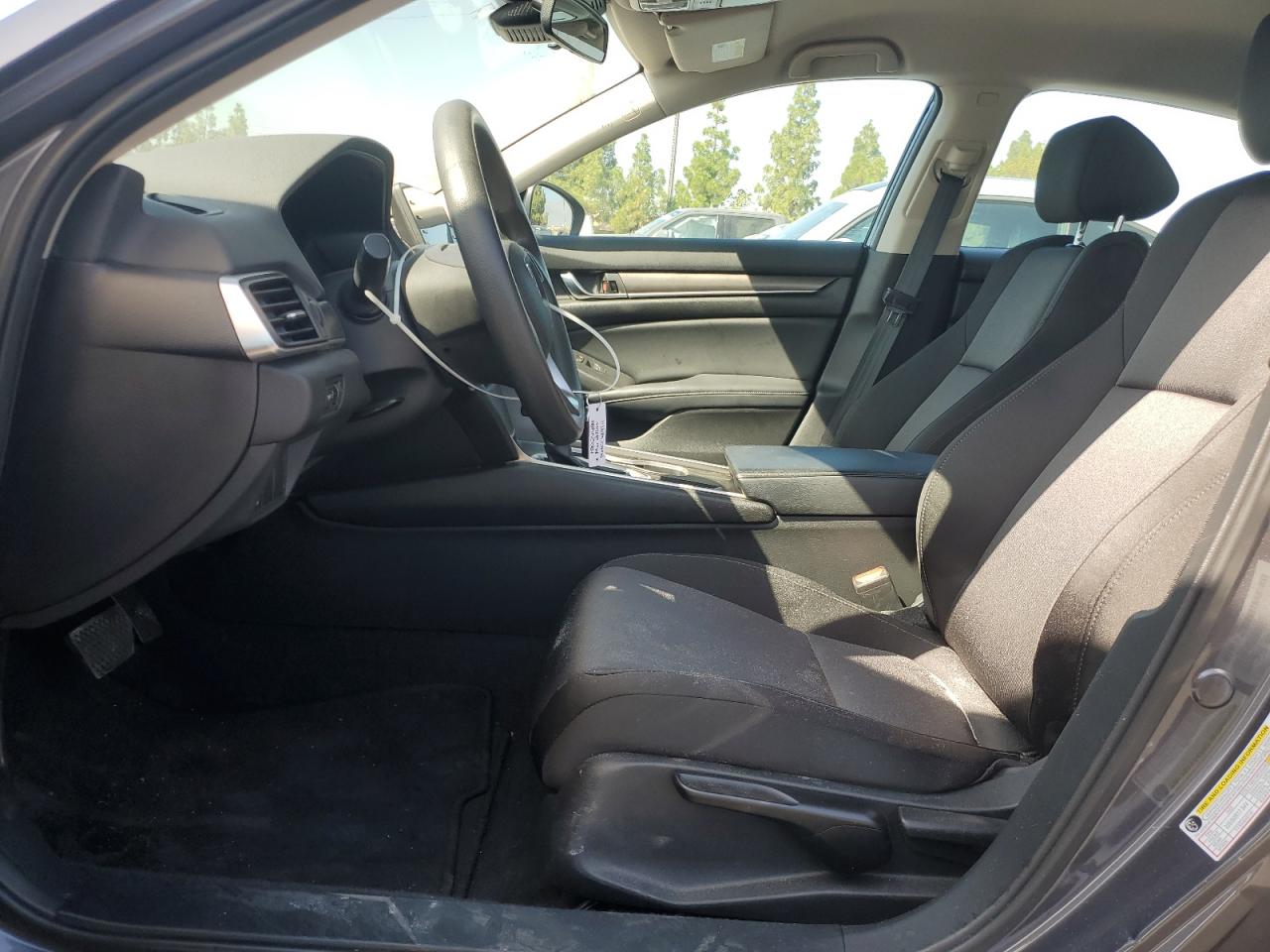 1HGCV1F12JA086302 2018 Honda Accord Lx