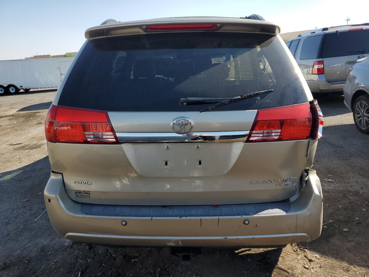 2004 Toyota Sienna - Image 6