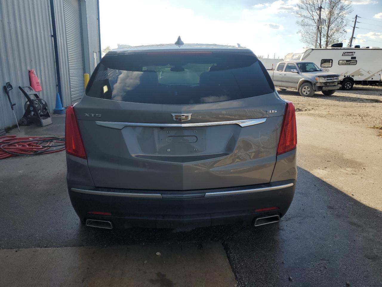 1GYKNCRS9JZ216565 2018 Cadillac Xt5 Luxury