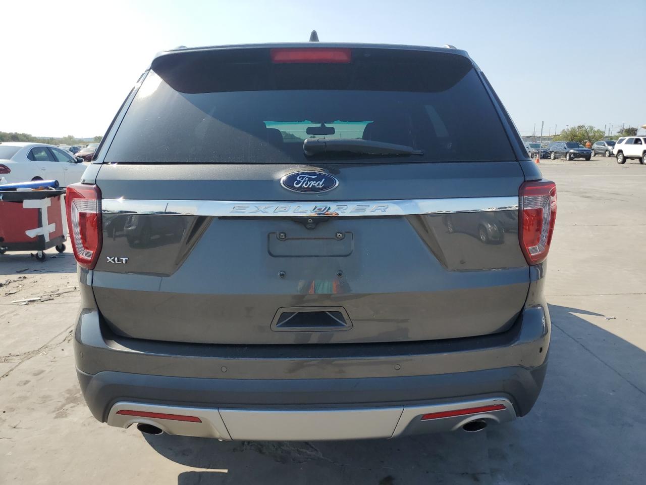 1FM5K7D86HGB45180 2017 Ford Explorer Xlt