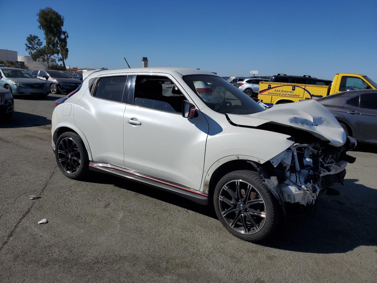 2015 Nissan Juke - Image 4