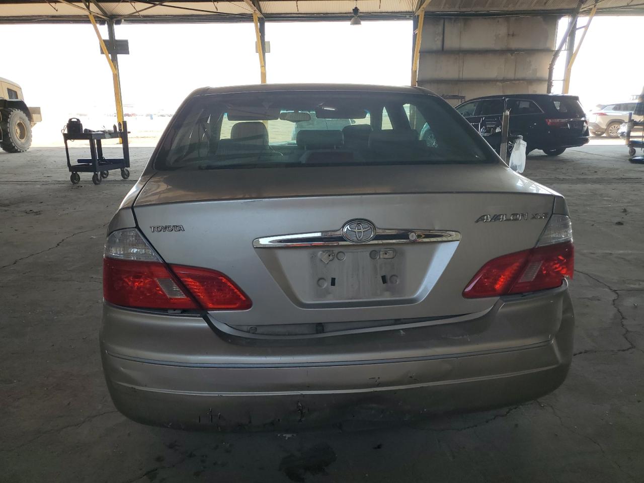 2004 Toyota Avalon Xl VIN: 4T1BF28B44U389261 Lot: 70879674