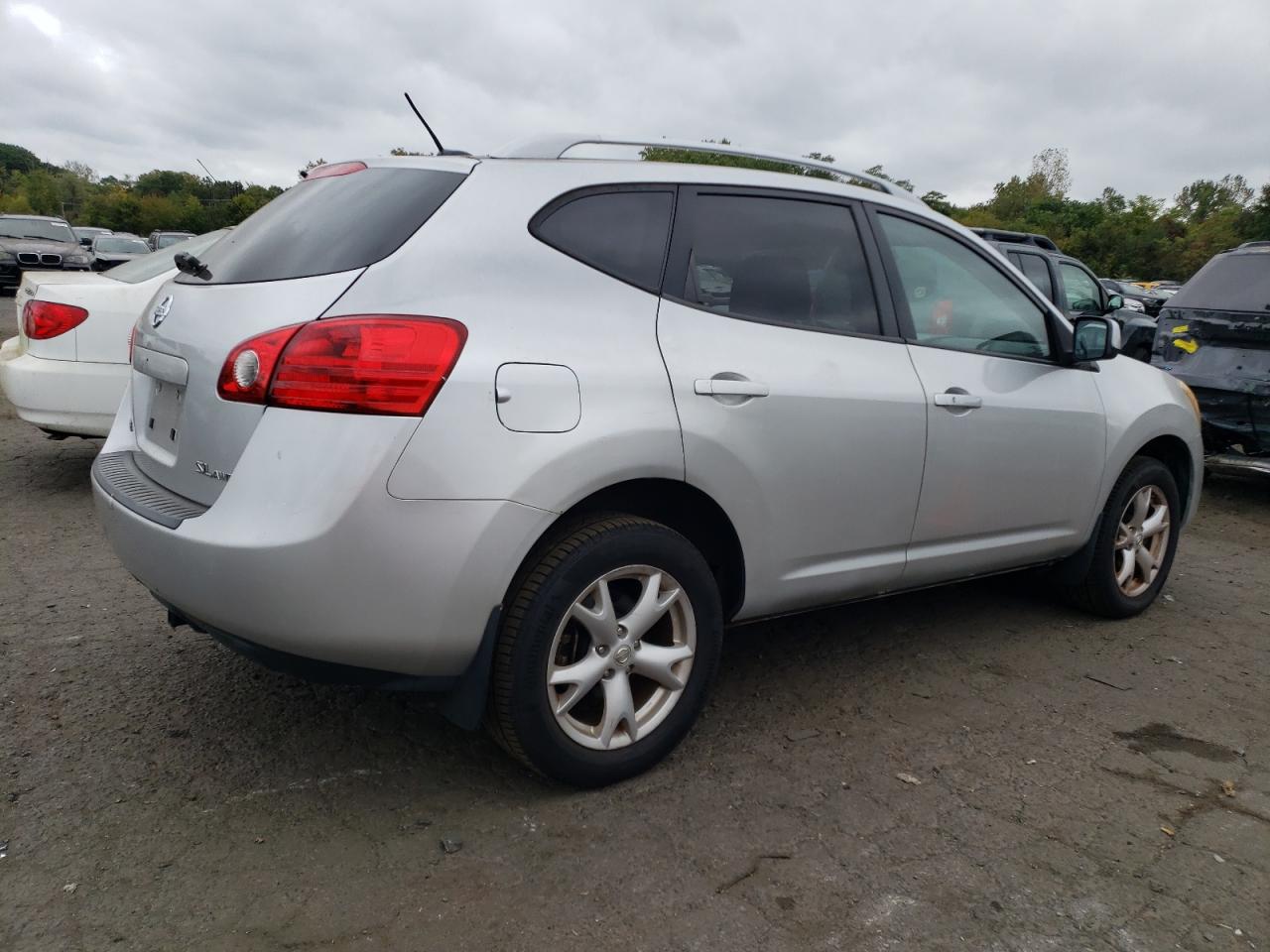 2008 Nissan Rogue - Image 3