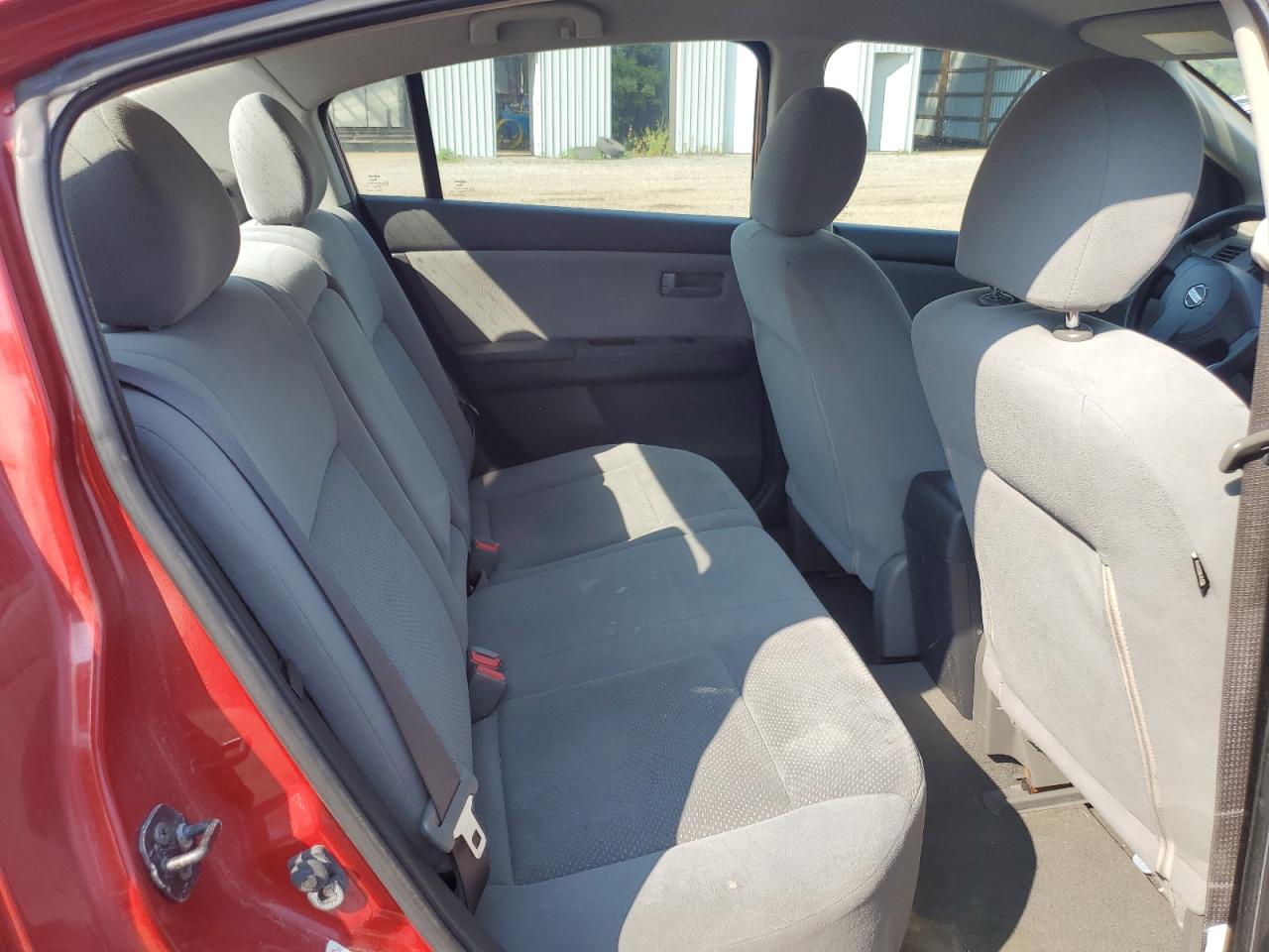 2011 Nissan Sentra 2.0 VIN: 3N1AB6AP2BL677329 Lot: 70228154