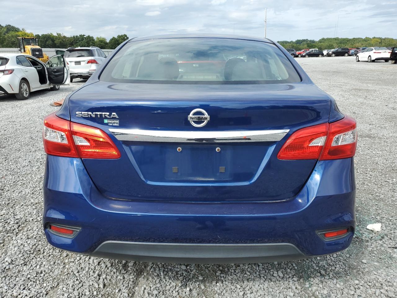 2019 Nissan Sentra S VIN: 3N1AB7AP9KY352119 Lot: 70144964