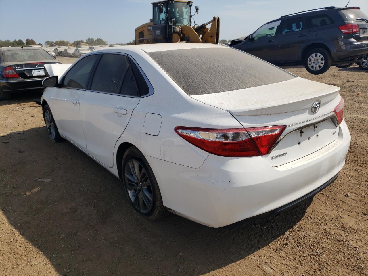 VIN 4T1BF1FK8HU646201 2017 TOYOTA CAMRY no.2