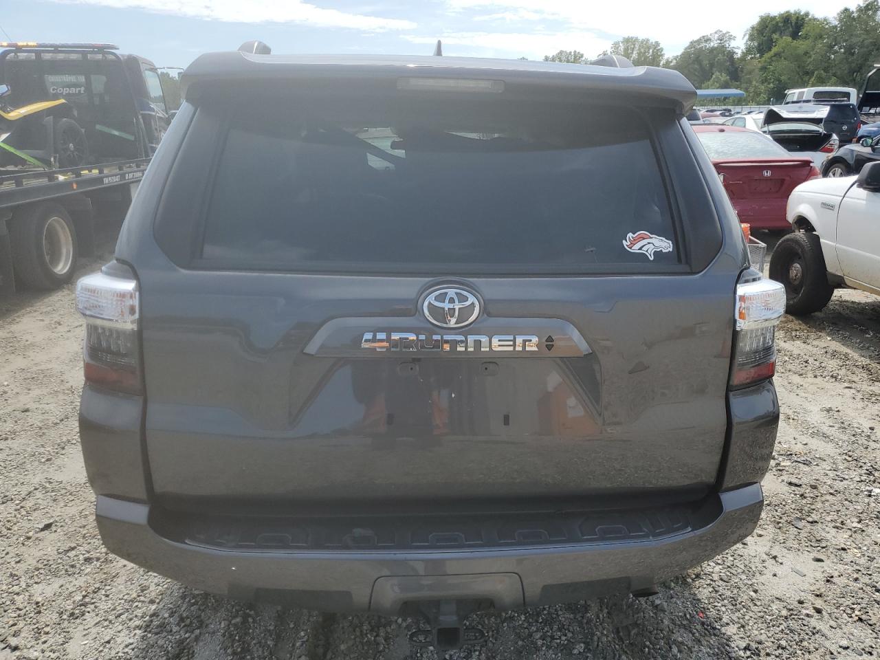 2020 Toyota 4Runner Sr5/Sr5 Premium VIN: JTEBU5JR2L5814001 Lot: 69969454