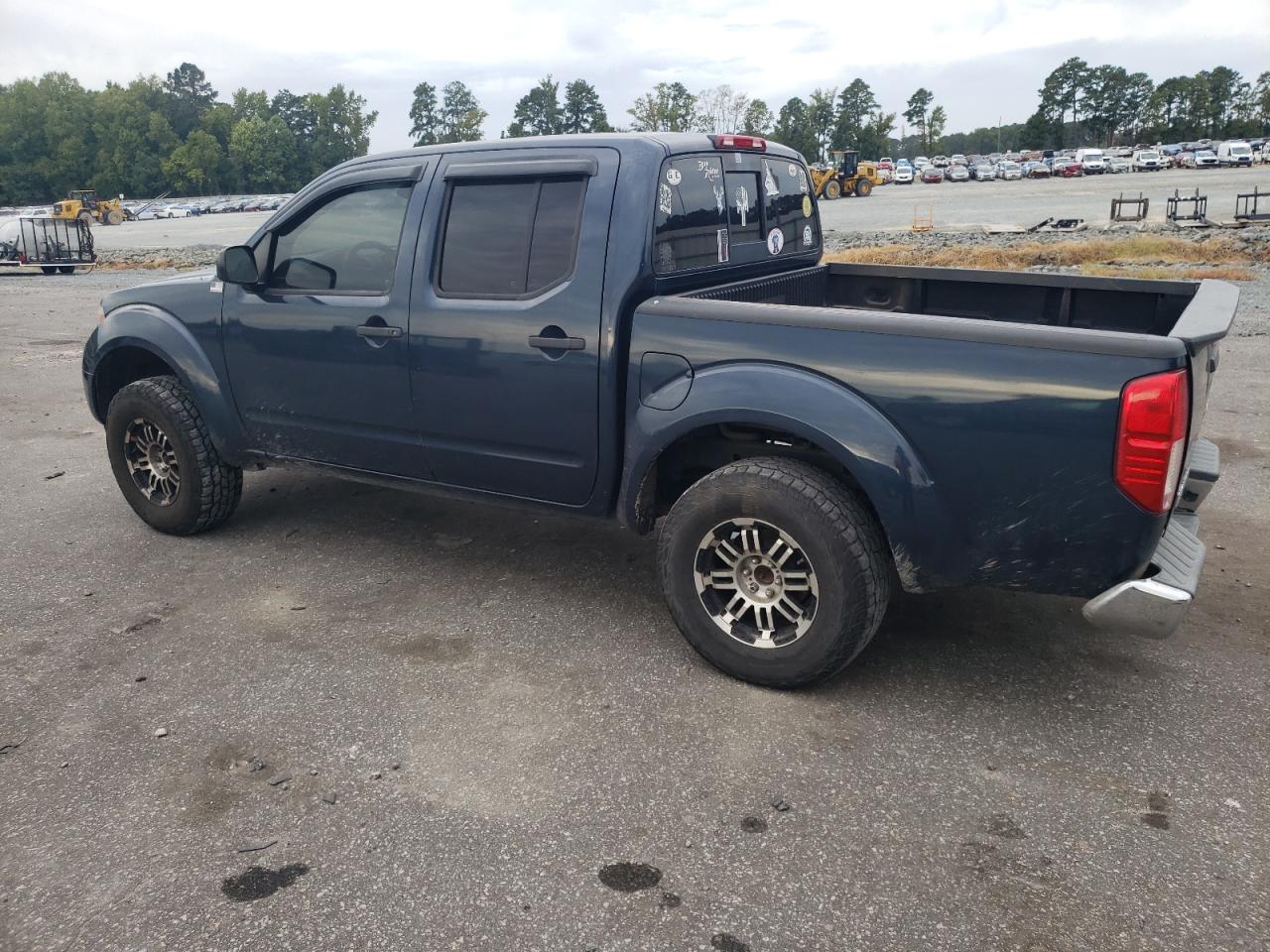 1N6AD0EV0KN704599 2019 NISSAN NAVARA - Image 2